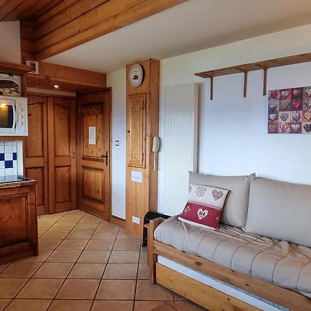 Studio Cosy Avec Vue Mont Blanc, Proche Pistes, Piscine Et Parking Inclus - Fr-1-181-2802 Apartment